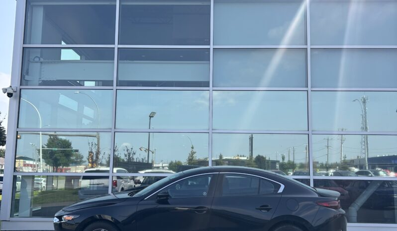 
2021 MAZDA3 PREFERRED full									