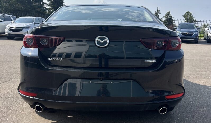 
2021 MAZDA3 PREFERRED full									