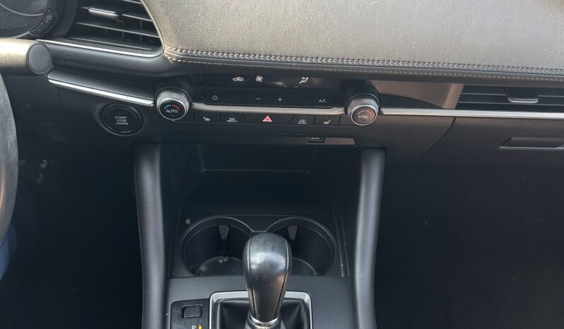 
2021 MAZDA3 PREFERRED full									