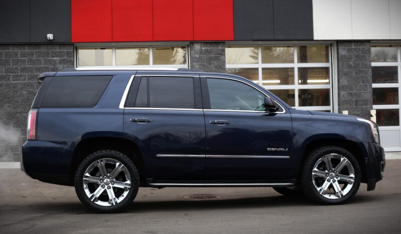 
2017 GMC YUKON DENALI full									