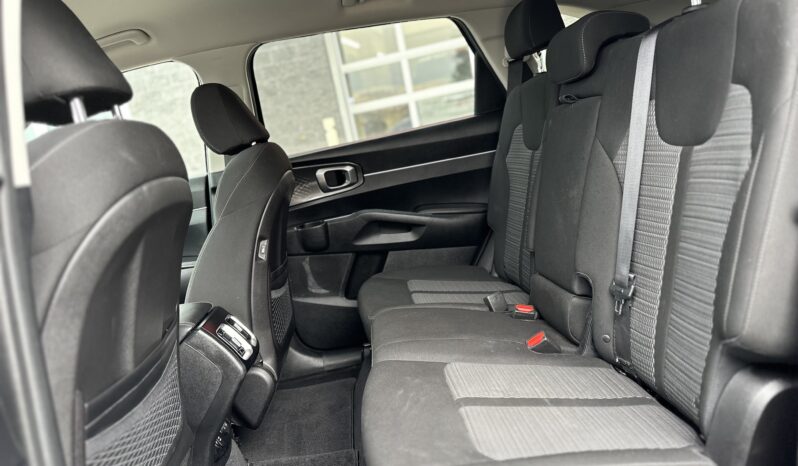 
2022 KIA SORENTO LX full									