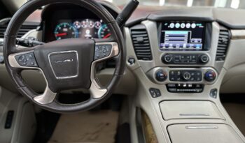 
2017 GMC YUKON DENALI full								