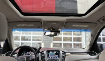 
2017 GMC YUKON DENALI full								