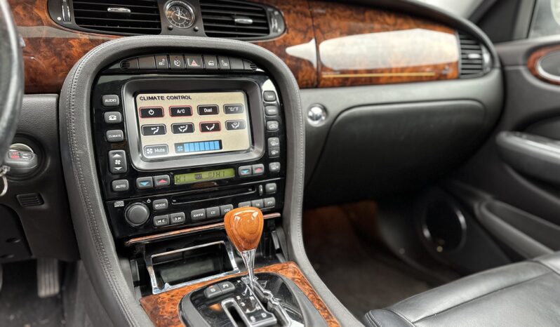 
2007 JAGUAR VANDEN PLAS full									