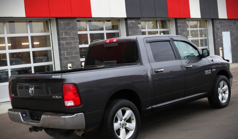 
2017 RAM 1500 SLT full									