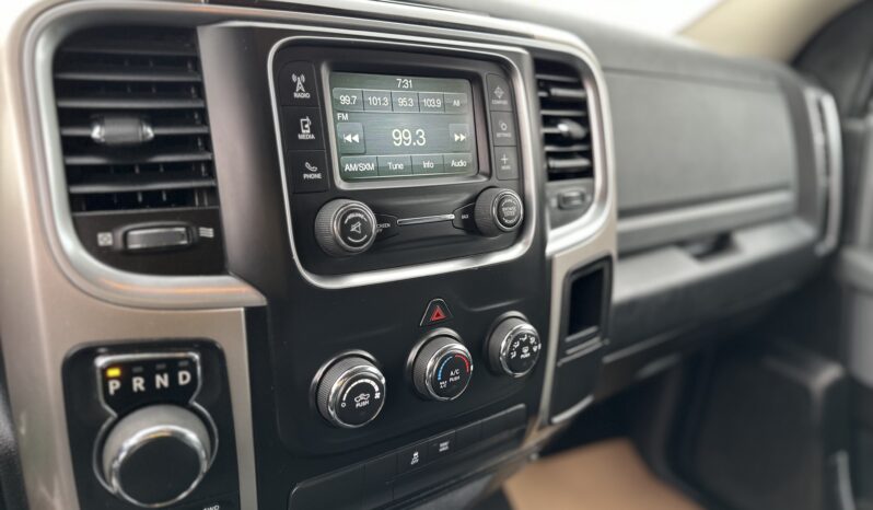 
2017 RAM 1500 SLT full									