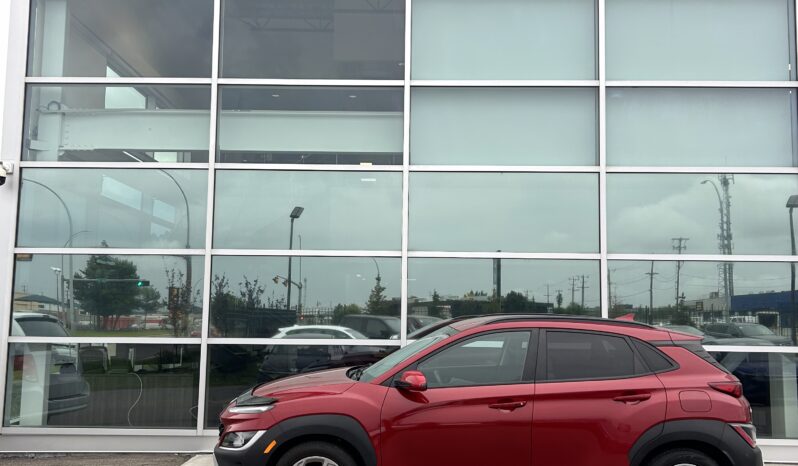 
2022 HYUNDAI KONA LE full									