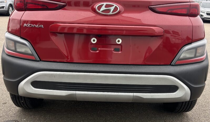 
2022 HYUNDAI KONA LE full									