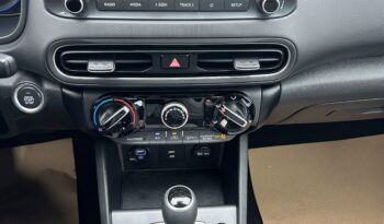 
2022 HYUNDAI KONA LE full								