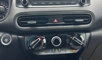
2022 HYUNDAI KONA LE full								