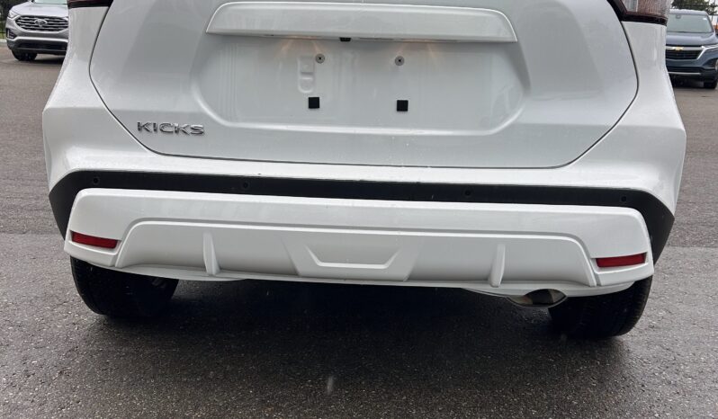 
2025 NISSAN KICKS PLAY SV full									