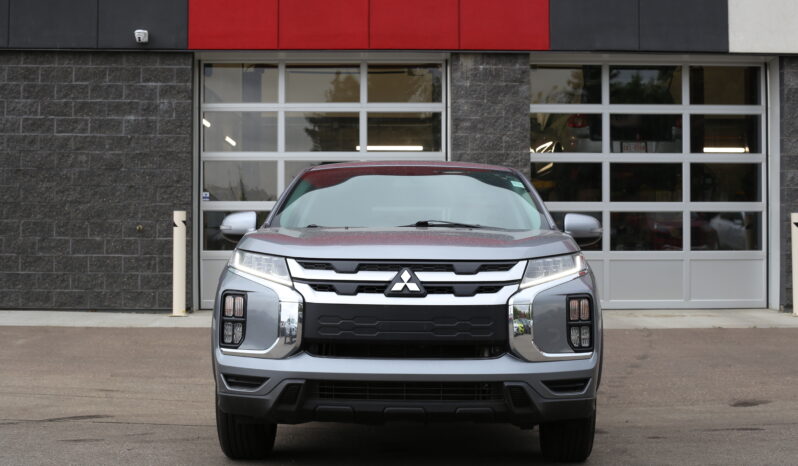 
2021 MITSUBISHI RVR SE full									