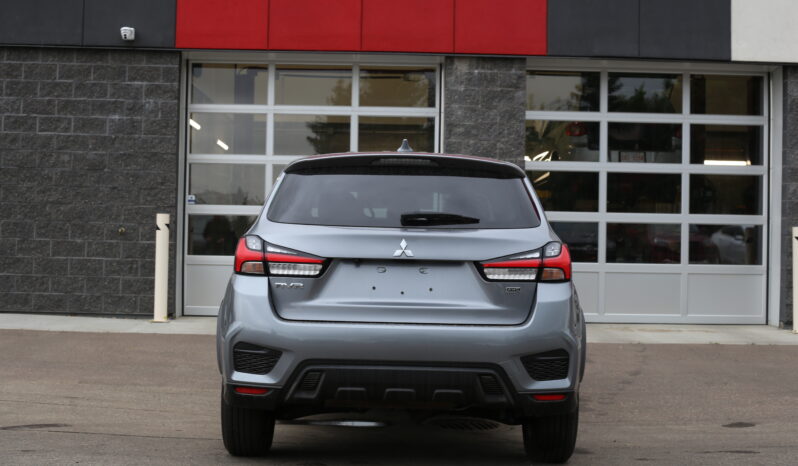 
2021 MITSUBISHI RVR SE full									