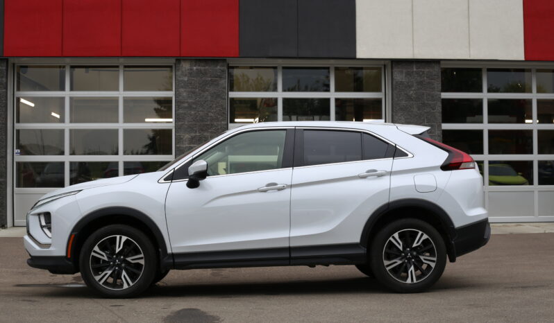 
2023 MITSUBISHI ECLIPSE CROSS ES full									