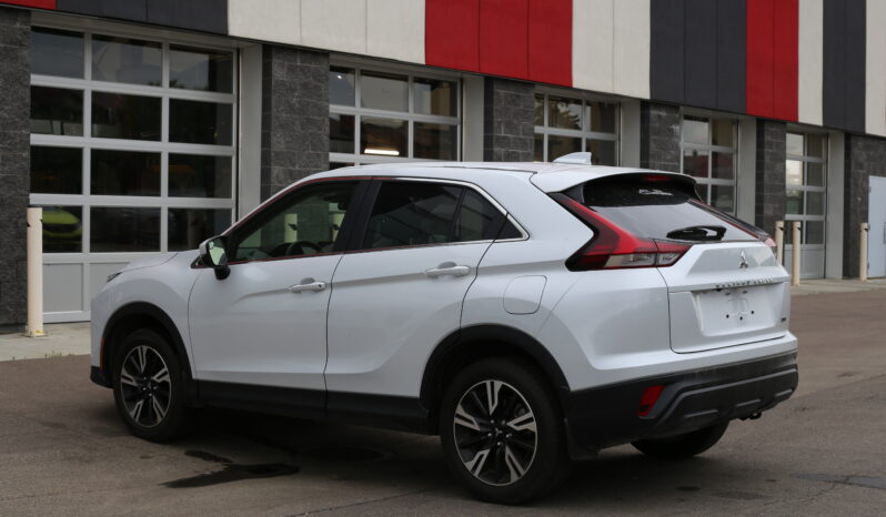
2023 MITSUBISHI ECLIPSE CROSS ES full									