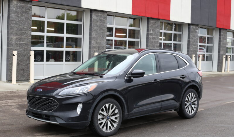 
2022 FORD ESCAPE TITANIUM full									