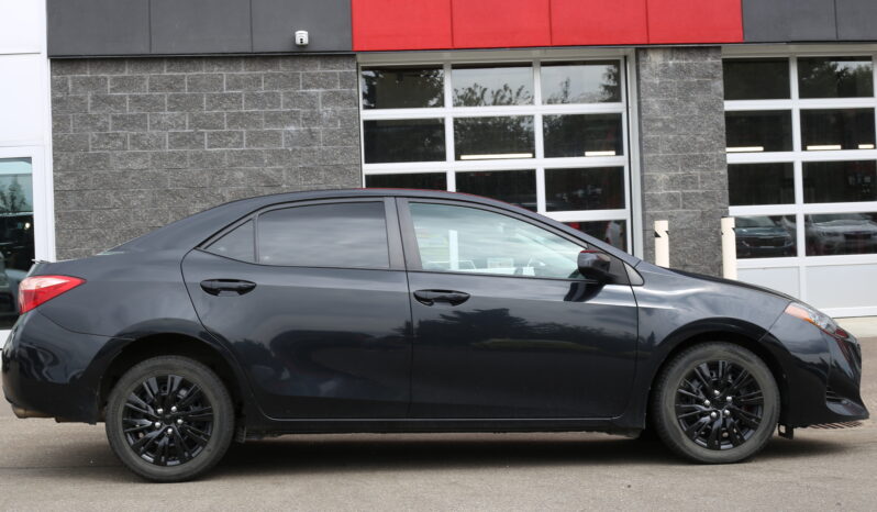 
2018 TOYOTA COROLLA full									