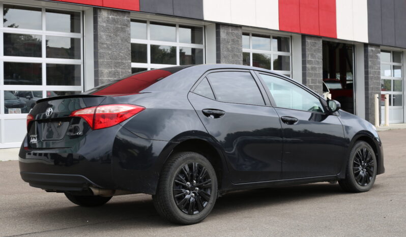 
2018 TOYOTA COROLLA full									