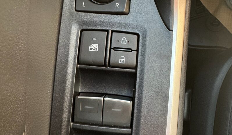 
2024 TOYOTA RAV4 XLE full									