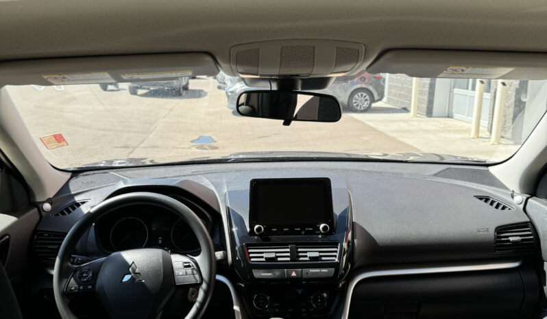 
2024 Mitsubishi Eclipse Cross full									