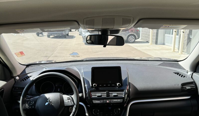 
2024 Mitsubishi Eclipse Cross full									