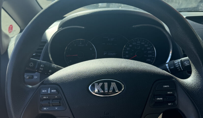 
2016 KIA FORTE LX full									