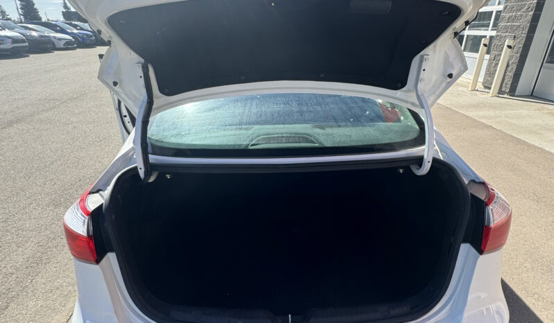 
2016 KIA FORTE LX full									