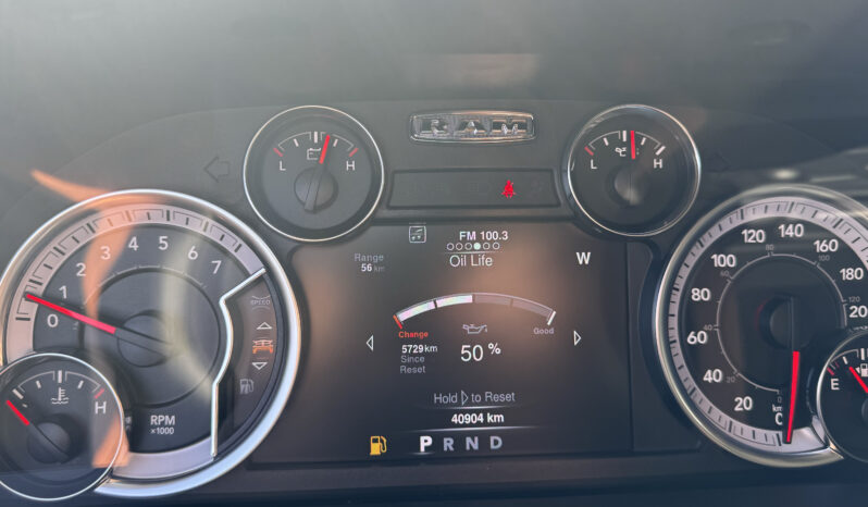 
2022 RAM 1500 CLASSIC SLT full									