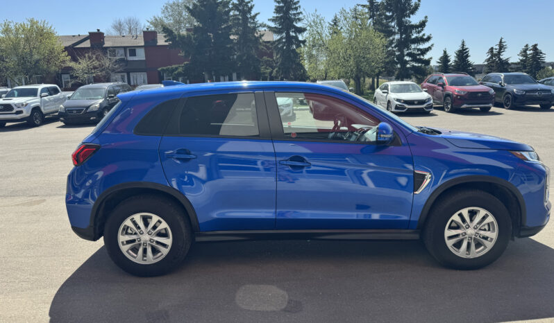 
2024 MITSUBISHI RVR SE full									