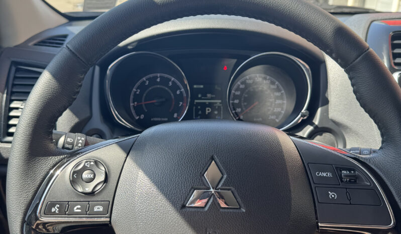 
2024 MITSUBISHI RVR SE full									