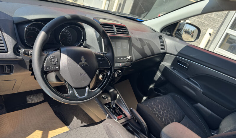 
2024 MITSUBISHI RVR SE full									