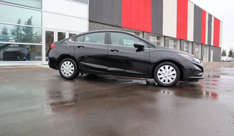 2018 Chevrolet Cruze full