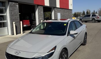 
2022 HYUNDAI ELANTRA SEL full								