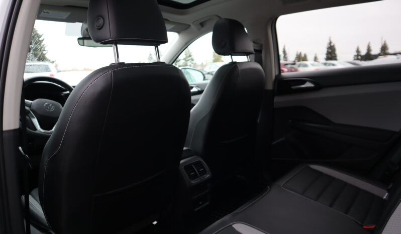 2023 Volkswagen Taos full