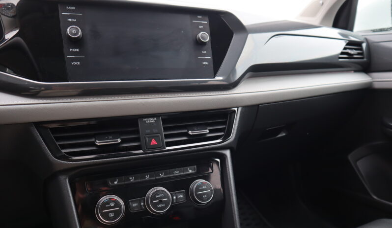 2023 Volkswagen Taos full