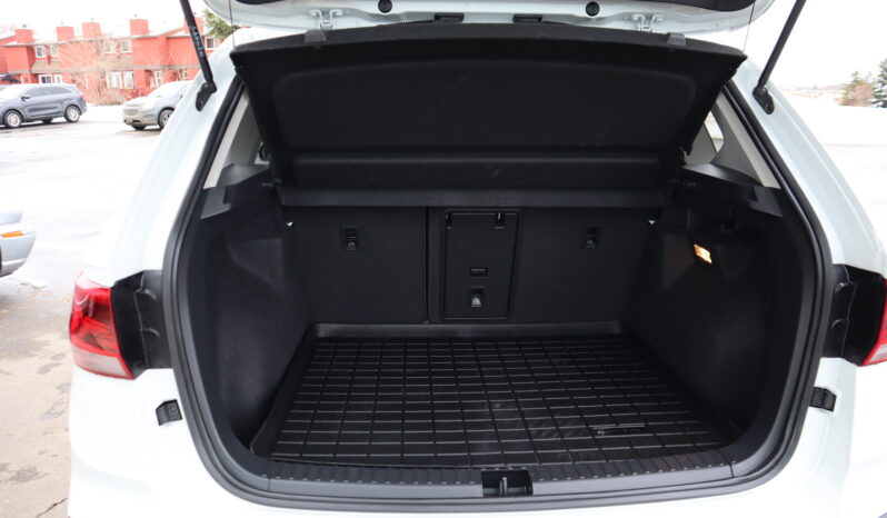 2023 Volkswagen Taos full