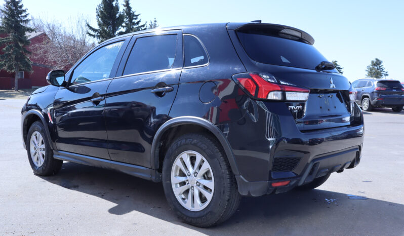 
2022 Mitsubishi RVR full									