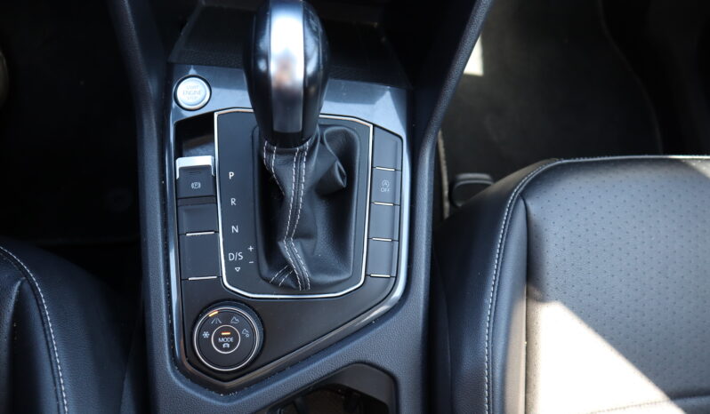 
2021 Volkswagen Tiguan full									