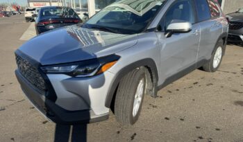 
2023 TOYOTA COROLLA CROSS LE full								