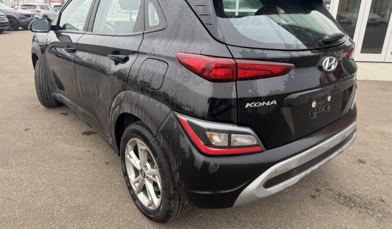 
2023 HYUNDAI KONA SE full									