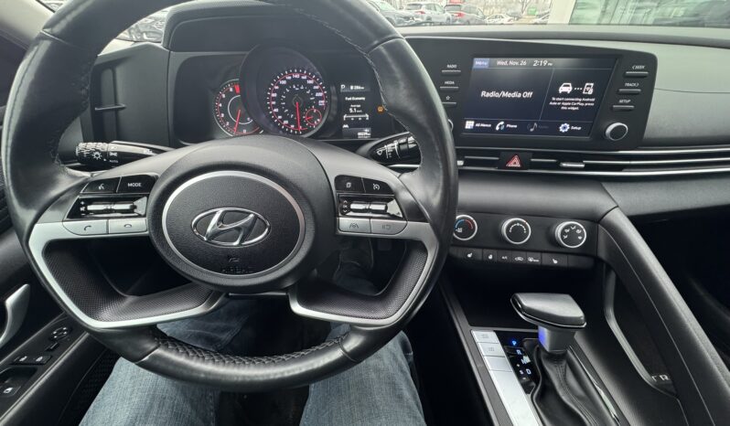 
2023 HYUNDAI ELANTRA SEL full									