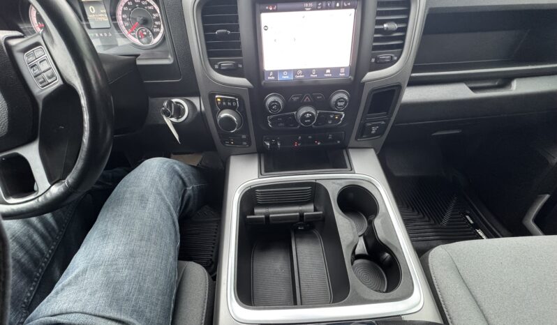 
2022 RAM 1500 CLASSIC TRADESMAN full									