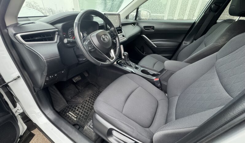 
2022 TOYOTA COROLLA CROSS LE full									