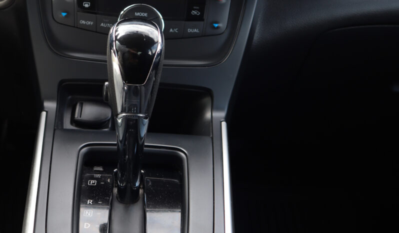 
2019 Nissan Sentra full									