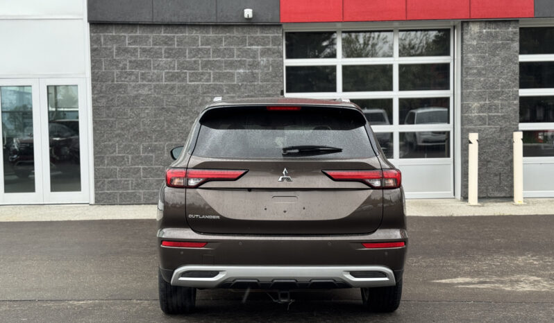 
2023 MITSUBISHI OUTLANDER SE full									