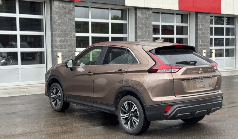 
2024 MITSUBISHI ECLIPSE CROSS ES full									