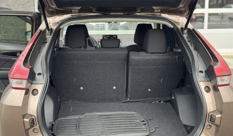 
2024 MITSUBISHI ECLIPSE CROSS ES full									