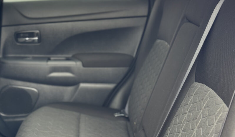 
2021 MITSUBISHI RVR SE full									