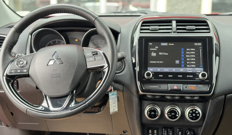 
2022 MITSUBISHI RVR SE full									