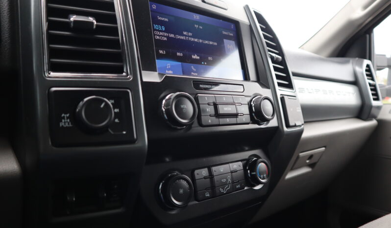 
2022 Ford F350 Super Duty full									